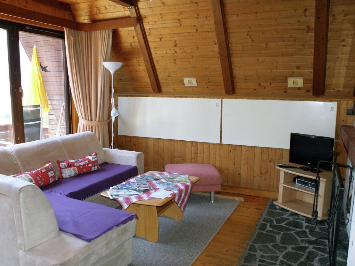 Holiday Home In Jenig Carinthia With Pool Luaran gambar